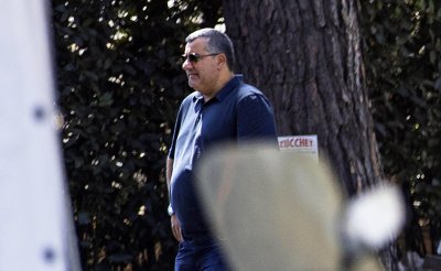 Известният футболен агент Мино Райола е починал 54 годишният нидерландски мениджър който