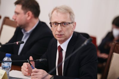 Николай Денков: Няма нови правила при провеждането на матурите по БЕЛ