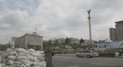 Заради възможни провокации някои градове в Украйна обявиха дълъг комендантски