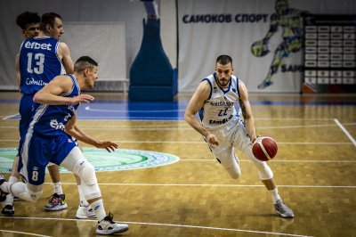 Отборът на Рилски спортист Самоков поведе с 2 0 в полуфиналната