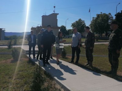 Министър Заков и посланик Херо Мустафа посетиха полигона в Црънча