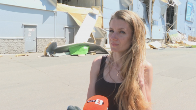 При ракетния удар в Одеса сериозно са пострадали кооперации. Вижте какво разказаха хората пред екипа на БНТ
