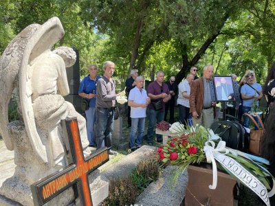 Големият български илюзионист Астор почина на 78 годишна възраст Антраник Шаварш