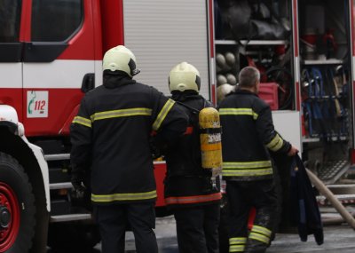 Пожар горя в София късно снощи Запалил се е покрив