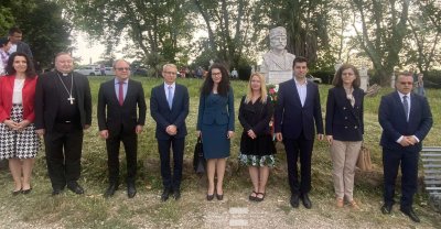 Премиерът Кирил Петков и водената от него официална българска делегация