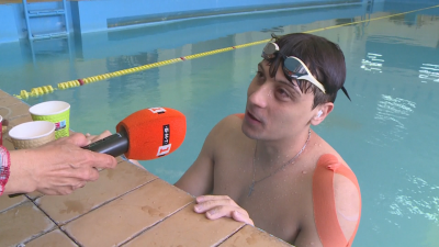 Воля на духа: Да плуваш 24 часа в закрит басейн