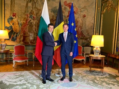 Кирил Петков се срещна с белгийския премиер Александър де Кроо в Брюксел
