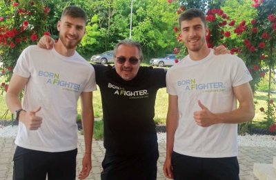 Футболистите и треньорският щаб на България подкрепиха инициативата Born a