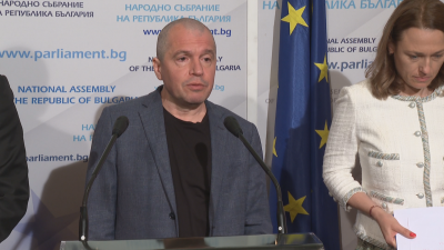 Тошко Йорданов: Кирил Петков ни каза, че службите са на президента и иска свой разследващ орган
