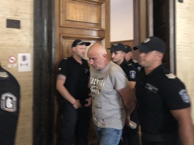 Божидар Божилов от Перник е един от двамата задържани българи