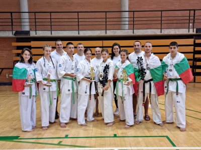 Състезатели от националния отбор на Българската карате киокушин федерация спечелиха