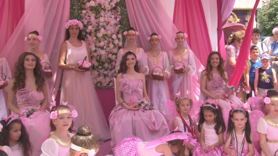 В Казанлък днес е кулминацията на ежегодния Фестивал на розата Тази
