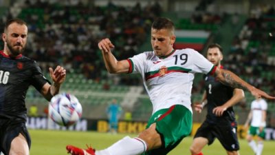 Българският национален отбор по футбол ще изиграе тази вечер четвъртия