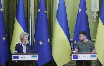 Позицията на Европейската комисия за кандидатурата на Украйна ще бъде