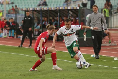Състоянието на Тодор Неделев е стабилно, от българския щаб са пожелали мача с Грузия да се изиграе по план