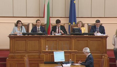 Скандал в парламента заради изслушването на Генчовска за РСМ