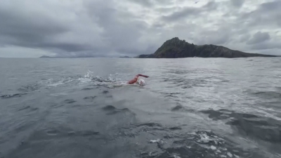 Чилийка постави рекорд на Гинес за плуване в открити води