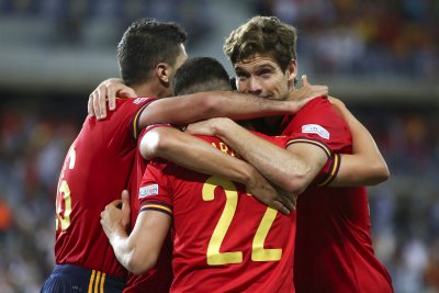 Футболистите на Испания ликуваха с успех над Чехия