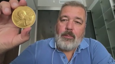 Руският журналист Дмитрий Муратов продава нобеловия си медал за мир, за да помогне на Украйна