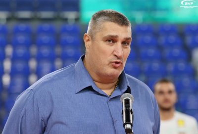 Президентът на Българската федерация по волелейбол Любомир Ганев даде своята