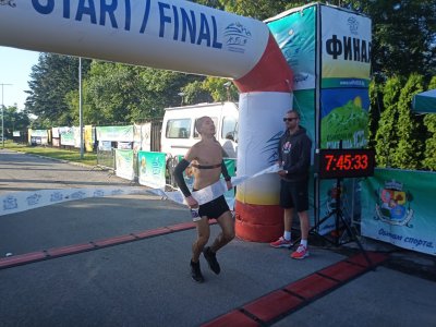 Христо Цветков стана първият човек, пробягал "Витоша 100" за под 8 часа