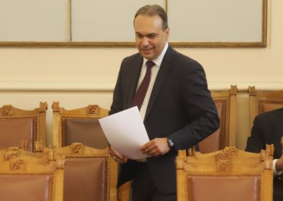 След като оставката на Никола Минчев като председател на Парламента