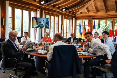 Зеленски призова лидерите от Г-7 да направят всичко възможно войната да спре до края на годината