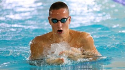 Българският плувец Любомир Епитропов завърши 14 ти в дисциплината 200 метра