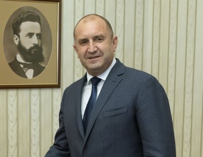 Президентът Румен Радев проведе консултации за връчване на мандат за