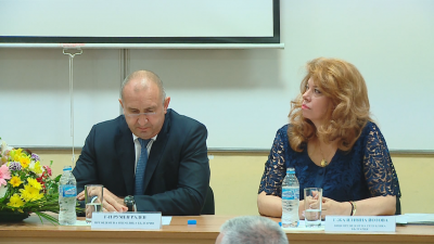 Президентът Радев: 30% от българите вече живеят в чужбина