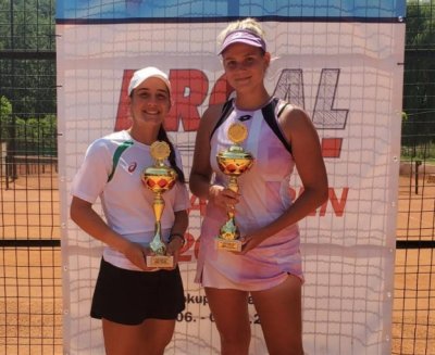 Катерина Димитрова триумфира с титлата на двойки на турнир за жени в Сърбия