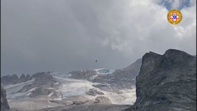Каква е причината за откъсването на парче от ледник в Италианските Алпи - загинаха петима туристи