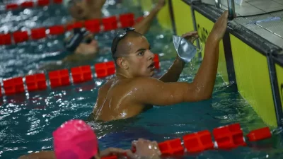 Петър Мицин остана на косъм от медал на Европейското по плуване за юноши