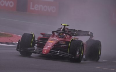 Карлос Сайнц ще стартира пръв в Гран при на Великобритания