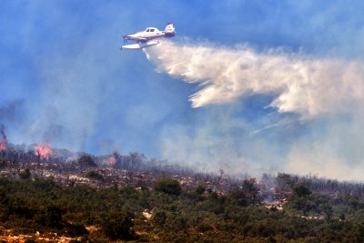 Над 50 горски пожара бушуват в южната ни съседка Рекордно