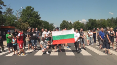 Протест срещу високите цени на горивата блокира Подбалканския път София-Бургас