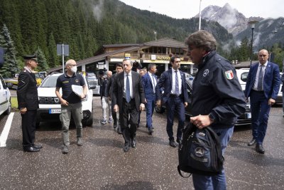 Премиерът на Италия Марио Драги посети селището Канацеи в подножието