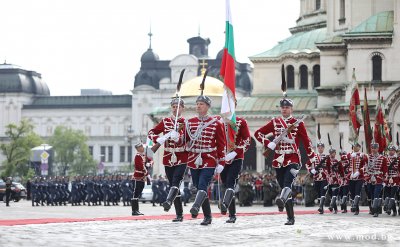 Българска гвардейска част ще води пешия марш на националния празник на Франция