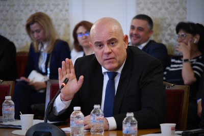 Спор в антикорупционната комисия: Иван Гешев отказа да отговаря на въпроси по текущи производства