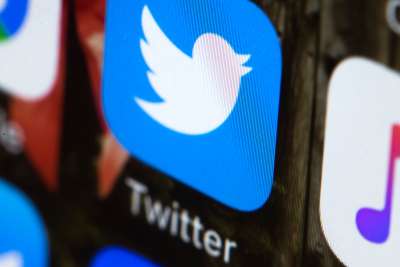 Акциите на Туитър паднаха с около 5 в началото на
