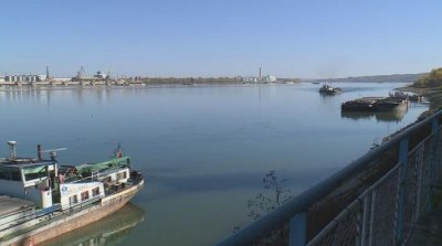 Поради ниското ниво на река Дунав от 12 ч на