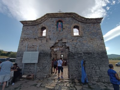 Света литургия бе отслужена от старозагорския митрополит Киприан но