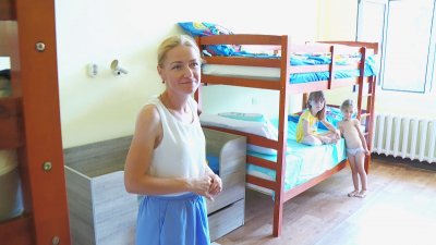 Всеки ден по няколко украински семейства търсят подслон във временния