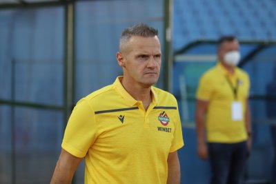 Азрудин Валентич вече не е треньор на Ботев Пловдив