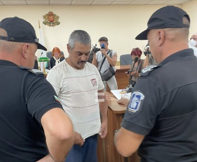 Мъжът, който застреля трима свои роднини в Рогош, остава в ареста