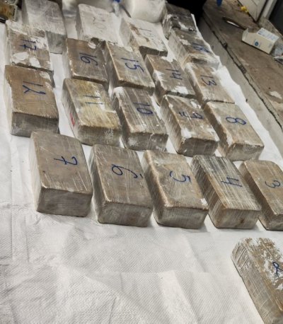 Откриха над 28 кг наркотици в кутии с латексна боя на пункта "Малко Търново"