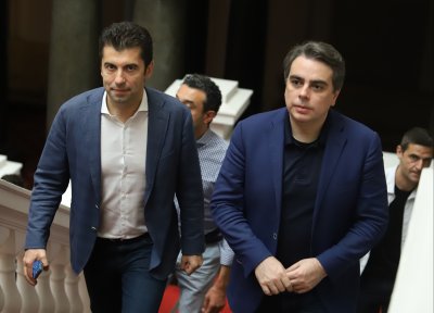 Съдът допусна регистрацията на "Продължаваме промяната" като политическа партия