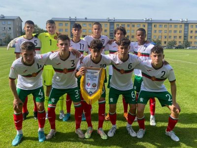 България U15 с разгромен успех на приятелски турнир в Естония