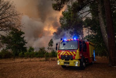 Как Франция разследва горските пожари?