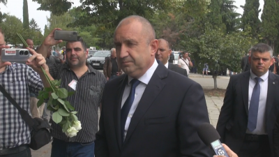 Президентът Радев: България изгуби двама доблестни полицаи